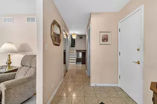 3173 Grandview Pl, Darien, IL 60561 - Photo 16