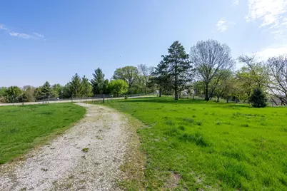 29897 N 2700th Avenue N, Tampico, IL 61283 - Photo 4