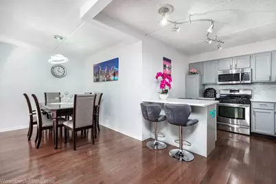 4106 N Narragansett Avenue #208, Chicago, IL 60634 - Photo 4