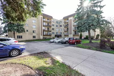 4106 N Narragansett Avenue #208, Chicago, IL 60634 - Photo 2