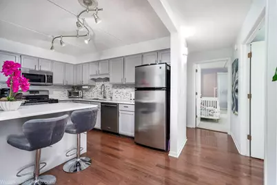 4106 N Narragansett Avenue #208, Chicago, IL 60634 - Photo 6