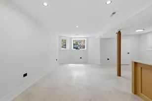 5725 N Ridge Ave, Chicago, IL 60660 - Photo 46
