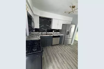 7410 East Avenue, Hanover Park, IL 60133 - Photo 16