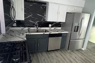 7410 East Ave, Hanover Park, IL 60133 - Photo 16