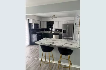 7410 East Avenue, Hanover Park, IL 60133 - Photo 12