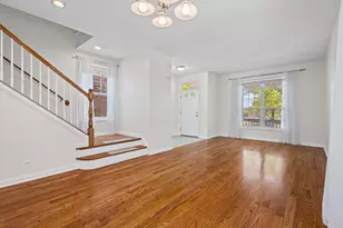 2474 W Lake Ave, Glenview, IL 60026 - Photo 2
