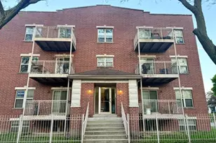 3518 N Hamlin Ave, Chicago, IL 60618 - Photo 1