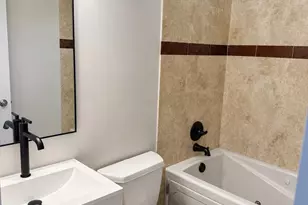 3518 N Hamlin Ave, Chicago, IL 60618 - Photo 8