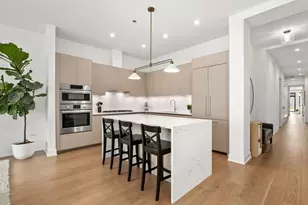 323 S Racine Ave, Chicago, IL 60607 - Photo 6