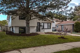 3925 168th Pl, Country Club Hills, IL 60478 - Photo 32