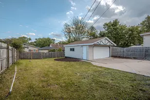 3925 168th Pl, Country Club Hills, IL 60478 - Photo 28
