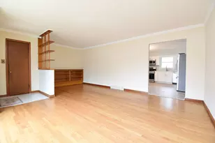 9246 S 54th Ave, Oak Lawn, IL 60453 - Photo 4