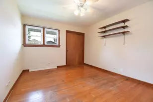 9246 S 54th Ave, Oak Lawn, IL 60453 - Photo 10