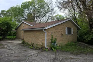 8621 W 167th Pl, Orland Park, IL 60462 - Photo 2