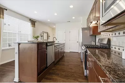 1410 Justice Court, Shorewood, IL 60404 - Photo 4