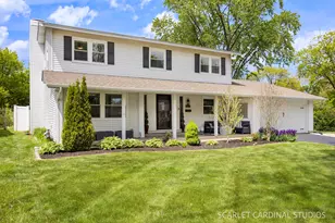 86 Lonsdale Rd, Elk Grove Village, IL 60007 - Photo 2
