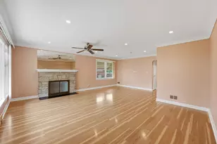 306 W Lonnquist Blvd, Mount Prospect, IL 60056 - Photo 6