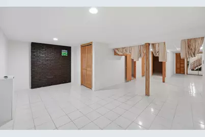 306 W Lonnquist Boulevard, Mount Prospect, IL 60056 - Photo 20