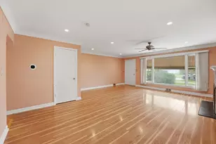 306 W Lonnquist Blvd, Mount Prospect, IL 60056 - Photo 8