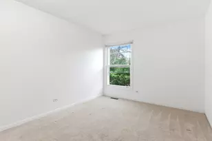 5511 E Lake Dr, Lisle, IL 60532 - Photo 14