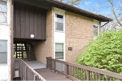 5511 E Lake Drive #D, Lisle, IL 60532 - Photo 2