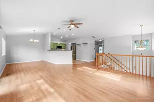 67 Samuel Dr, Streamwood, IL 60107 - Photo 4