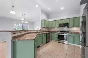 67 Samuel Dr, Streamwood, IL 60107 - Photo 10