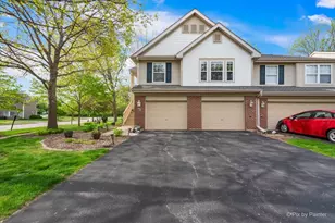 67 Samuel Dr, Streamwood, IL 60107 - Photo 1