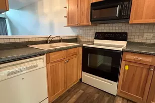 5915 Meadow Dr, Lisle, IL 60532 - Photo 6
