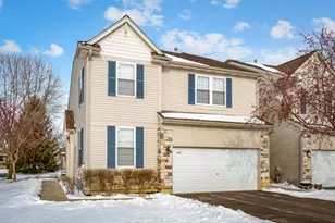 840 Amelia Ct, Grayslake, IL 60030 - Photo 2
