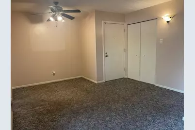 4945 Regal Court #213, Crestwood, IL 60418 - Photo 4