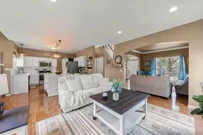 2653 Indian Cliffs Lane, Montgomery, IL 60538 - Photo 6