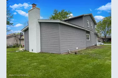 99 Essex Road, Elk Grove Village, IL 60007 - Photo 38