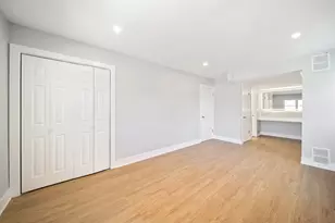 99 Essex Rd, Elk Grove Village, IL 60007 - Photo 28