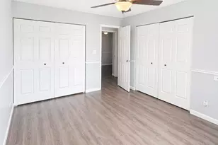 828 Huron Ct, Carol Stream, IL 60188 - Photo 14