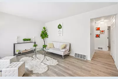 4428 Lisa Lane, Oak Forest, IL 60452 - Photo 6