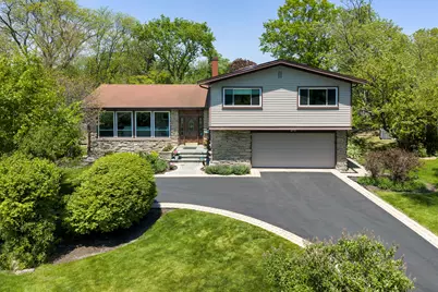 370 Charal Lane, Highland Park, IL 60035 - Photo 1