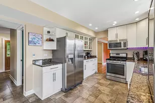 965 S Chippendale Dr, Bartlett, IL 60103 - Photo 4