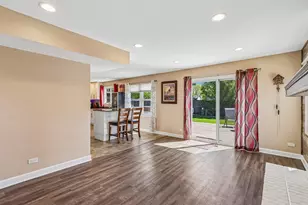 965 S Chippendale Dr, Bartlett, IL 60103 - Photo 6