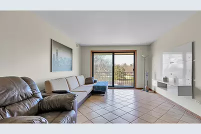 10985 S 84th Avenue #3B, Palos Hills, IL 60465 - Photo 4