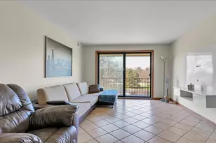 10985 S 84th Ave, Palos Hills, IL 60465 - Photo 4