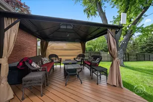 34W246 Giese Rd, Batavia, IL 60510 - Photo 26