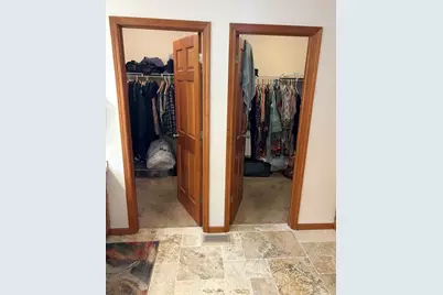 690 Waterford Drive, Des Plaines, IL 60016 - Photo 34