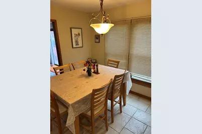690 Waterford Drive, Des Plaines, IL 60016 - Photo 12