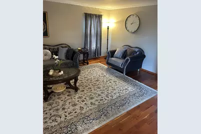 690 Waterford Drive, Des Plaines, IL 60016 - Photo 6