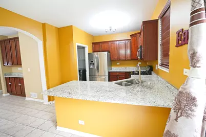 470 Grosvenor Lane #470, Aurora, IL 60504 - Photo 6