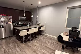 2711 W Polk St, Chicago, IL 60612 - Photo 8