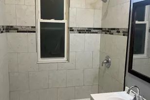 8838 S Marquette Ave, Chicago, IL 60617 - Photo 6