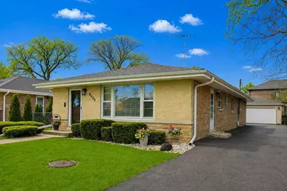 8332 N Oketo Avenue, Niles, IL 60714 - Photo 2