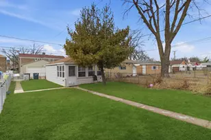 3728 S 58th Ave, Cicero, IL 60804 - Photo 14